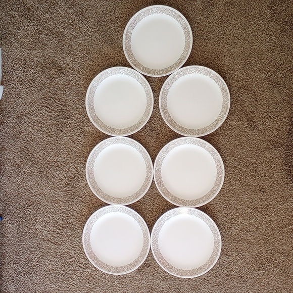 Corelle Woodland Dinner Plates - Set of 7 - Vintage - Picture 1 of 4